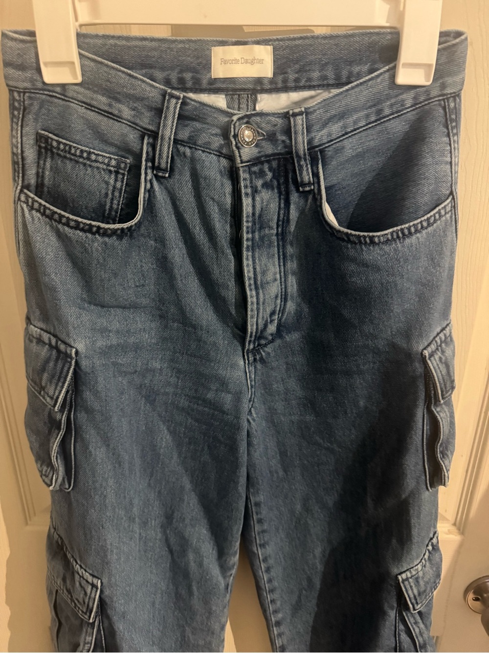 Favorite Daughter The Carly Cargo Jeans in Highway Size 26 - Picture 6 of 16